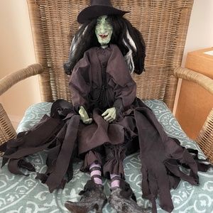 Daddy Long Legs - Witch Hazel